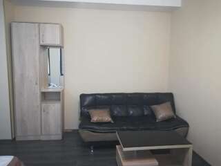 Гостевой дом Guest House Nana Тбилиси Двухместный номер с 2 отдельными кроватями и душем-6